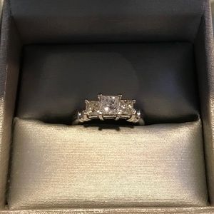 Platinum 3 stone diamond ring